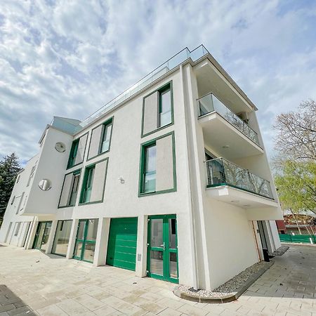 Villa Bauhaus Gold Siófok Exteriér fotografie