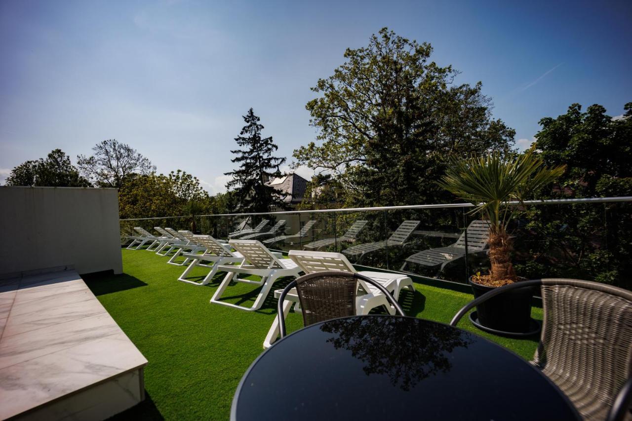 Villa Bauhaus Gold Siófok Exteriér fotografie