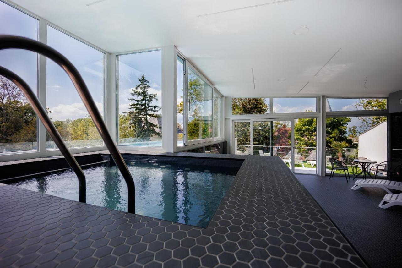 Villa Bauhaus Gold Siófok Exteriér fotografie